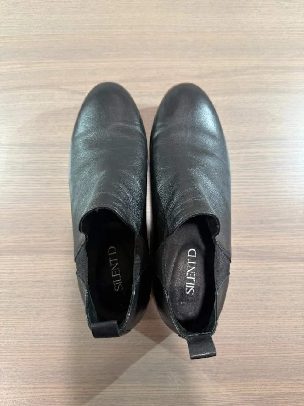 Silent D sole discoloration 🖤